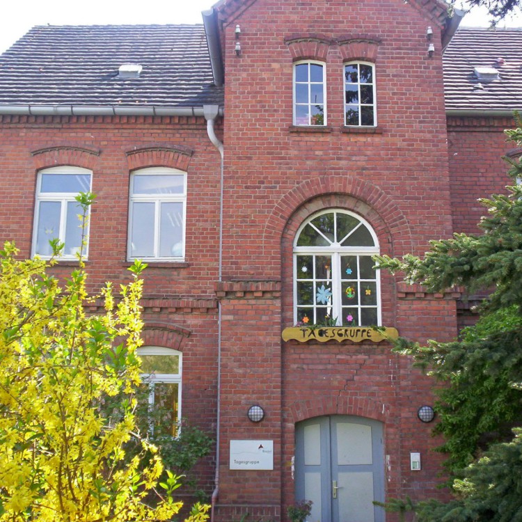 Außenbereich Tagesgruppe Schönebeck | Copyright: Diakonieverein Burghof e. V.