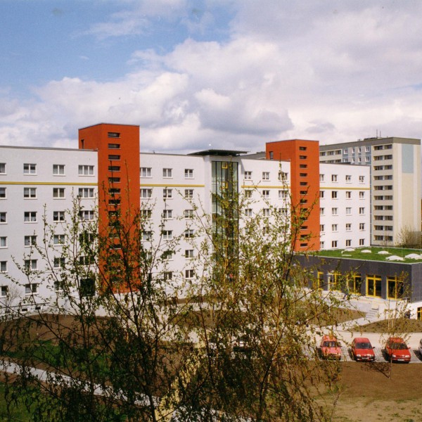 Aussenansicht Haus Luise mit Parkanlage